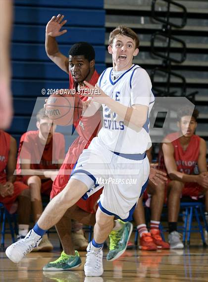 Thumbnail 3 in Antelope vs. Davis (Les Curry Invitational) photogallery.