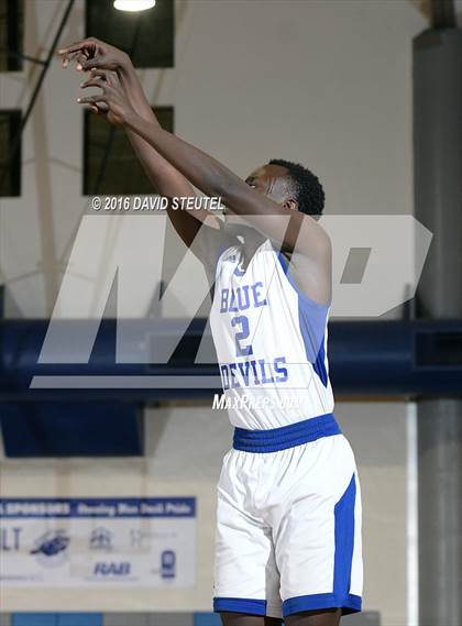 Thumbnail 3 in Antelope vs. Davis (Les Curry Invitational) photogallery.