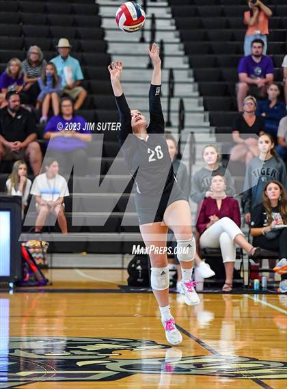Thumbnail 2 in College Station vs A&M Consolidated photogallery.