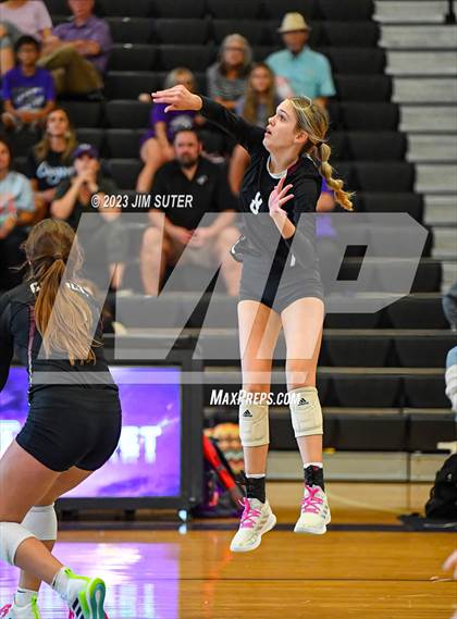 Thumbnail 1 in College Station vs A&M Consolidated photogallery.