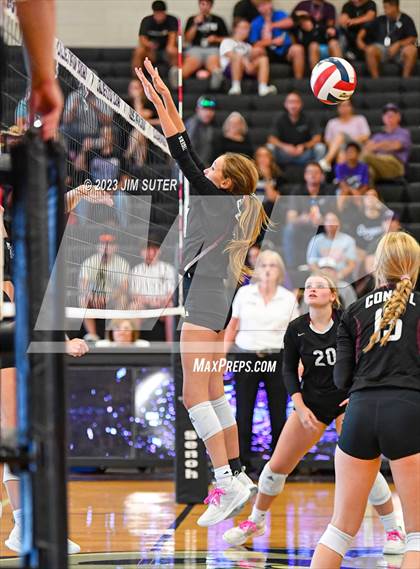 Thumbnail 3 in College Station vs A&M Consolidated photogallery.