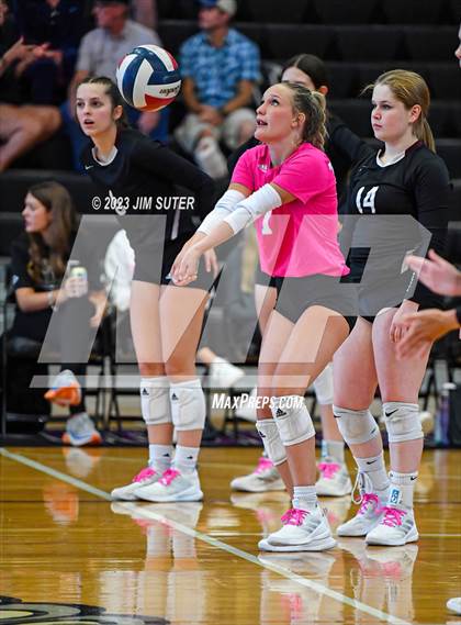 Thumbnail 2 in College Station vs A&M Consolidated photogallery.