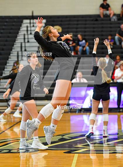 Thumbnail 1 in College Station vs A&M Consolidated photogallery.