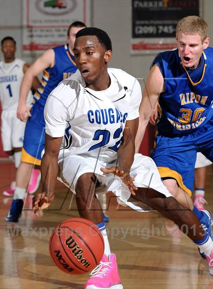 Thumbnail 3 in Ripon Christian vs. Capital Christian (CIF SJS D5 Playoffs) photogallery.