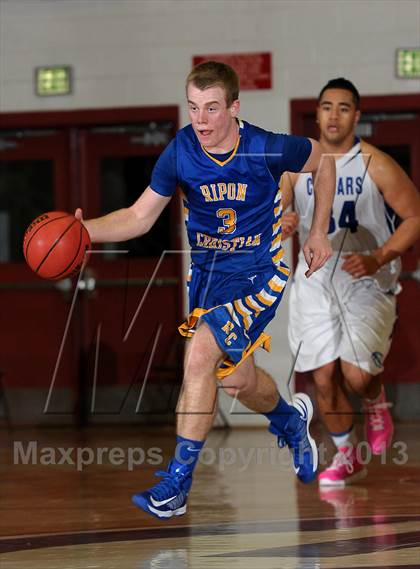 Thumbnail 2 in Ripon Christian vs. Capital Christian (CIF SJS D5 Playoffs) photogallery.