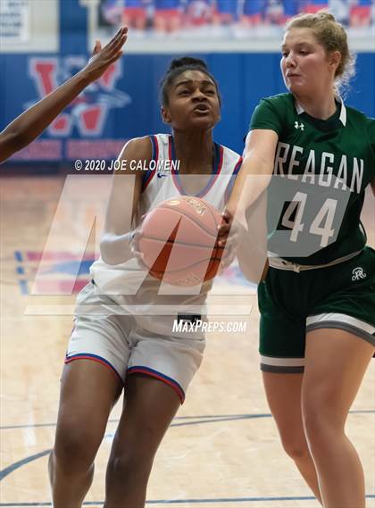 Thumbnail 1 in Reagan [Ronald] @ Westlake photogallery.