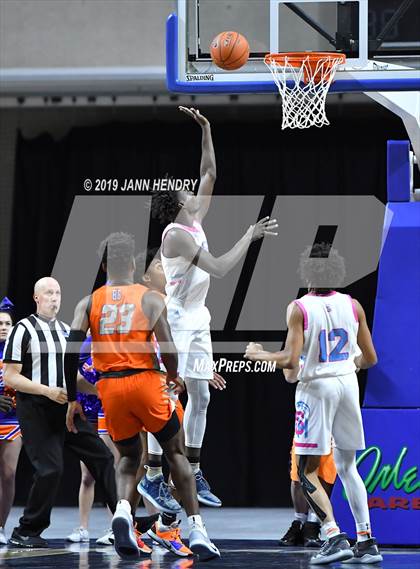 Thumbnail 2 in Bishop Gorman vs. Sheldon (Tarkanian Classic) photogallery.