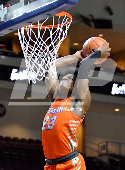 Thumbnail 3 in Bishop Gorman vs. Sheldon (Tarkanian Classic) photogallery.