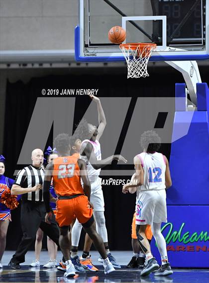 Thumbnail 3 in Bishop Gorman vs. Sheldon (Tarkanian Classic) photogallery.