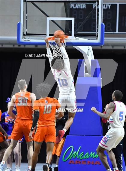 Thumbnail 1 in Bishop Gorman vs. Sheldon (Tarkanian Classic) photogallery.