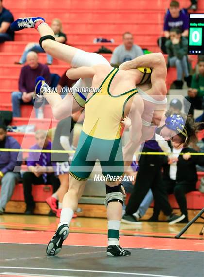 Thumbnail 3 in VHSL Class 4 Region A Regional Finals photogallery.