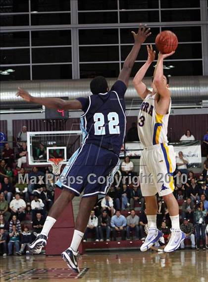 Thumbnail 3 in Serra vs. Bellarmine (CIF CCS D1 Final) photogallery.