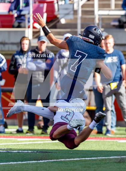Thumbnail 2 in Corner Canyon vs. Lone Peak (UHSAA 6A Semifinal) photogallery.