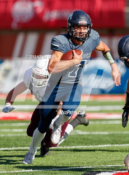 Thumbnail 3 in Corner Canyon vs. Lone Peak (UHSAA 6A Semifinal) photogallery.