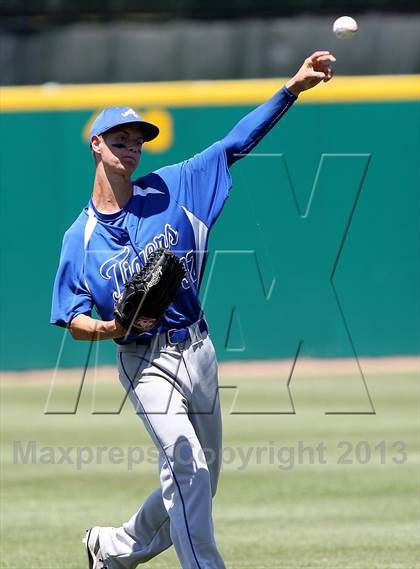 Thumbnail 2 in Analy vs. Acalanes (CIF NCS D3 Final) photogallery.