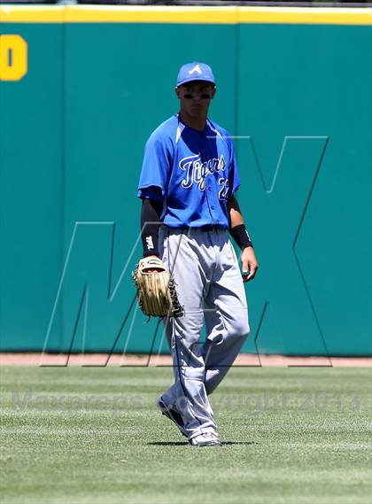 Thumbnail 3 in Analy vs. Acalanes (CIF NCS D3 Final) photogallery.