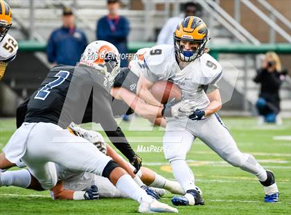 Thumbnail 1 in Bellevue @ Eastside Catholic (WIAA 3A Semifinal) photogallery.