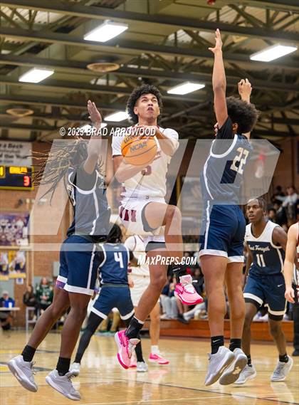 Thumbnail 3 in East Forsyth vs South Stokes (Frank Spencer Holiday Classic) photogallery.