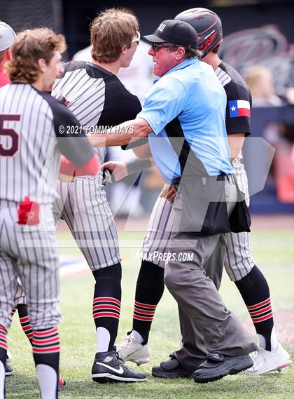 Thumbnail 2 in Rockwall vs. Rockwall-Heath (UIL 6A Region Final) photogallery.
