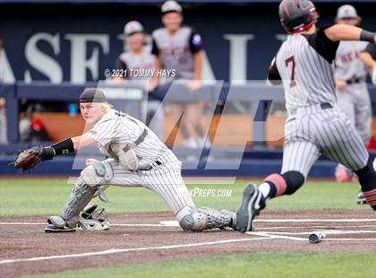 Thumbnail 2 in Rockwall vs. Rockwall-Heath (UIL 6A Region Final) photogallery.