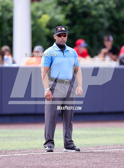 Thumbnail 1 in Rockwall vs. Rockwall-Heath (UIL 6A Region Final) photogallery.
