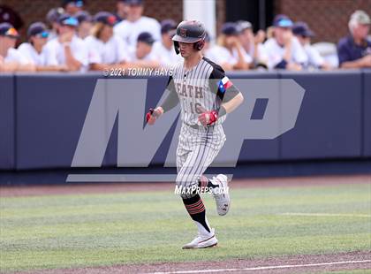 Thumbnail 3 in Rockwall vs. Rockwall-Heath (UIL 6A Region Final) photogallery.