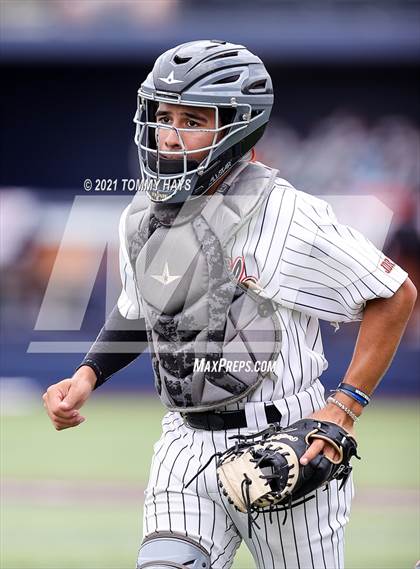 Thumbnail 3 in Rockwall vs. Rockwall-Heath (UIL 6A Region Final) photogallery.