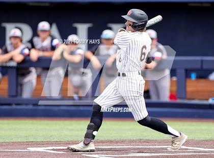 Thumbnail 3 in Rockwall vs. Rockwall-Heath (UIL 6A Region Final) photogallery.
