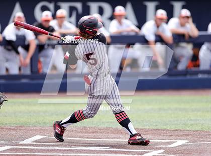Thumbnail 3 in Rockwall vs. Rockwall-Heath (UIL 6A Region Final) photogallery.