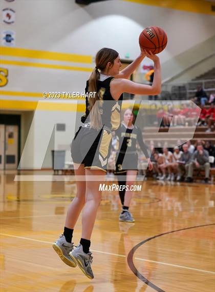 Thumbnail 3 in Purdue Polytechnic vs. Speedway (IHSAA 3A Sectional Semi-Final) photogallery.