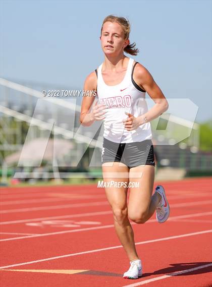 Thumbnail 1 in UIL 3A Area Track Meet photogallery.