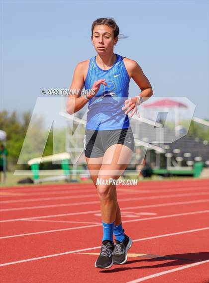 Thumbnail 1 in UIL 3A Area Track Meet photogallery.