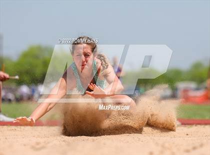Thumbnail 3 in UIL 3A Area Track Meet photogallery.