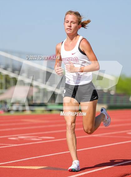 Thumbnail 3 in UIL 3A Area Track Meet photogallery.