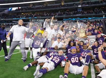 Thumbnail 1 in Cedar Park vs. Ryan (UIL 5A Division 1 Final) photogallery.