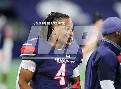 Thumbnail 3 in Cedar Park vs. Ryan (UIL 5A Division 1 Final) photogallery.