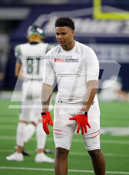 Thumbnail 3 in Cedar Park vs. Ryan (UIL 5A Division 1 Final) photogallery.