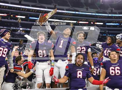Thumbnail 3 in Cedar Park vs. Ryan (UIL 5A Division 1 Final) photogallery.