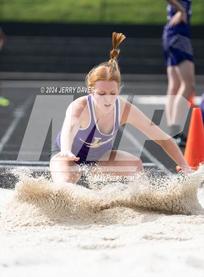 Thumbnail 2 in Gilmer Meet photogallery.