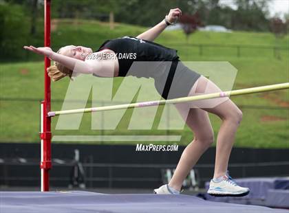 Thumbnail 2 in Gilmer Meet photogallery.
