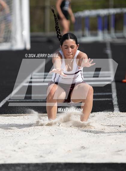 Thumbnail 2 in Gilmer Meet photogallery.