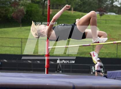 Thumbnail 2 in Gilmer Meet photogallery.