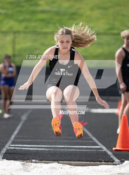 Thumbnail 1 in Gilmer Meet photogallery.