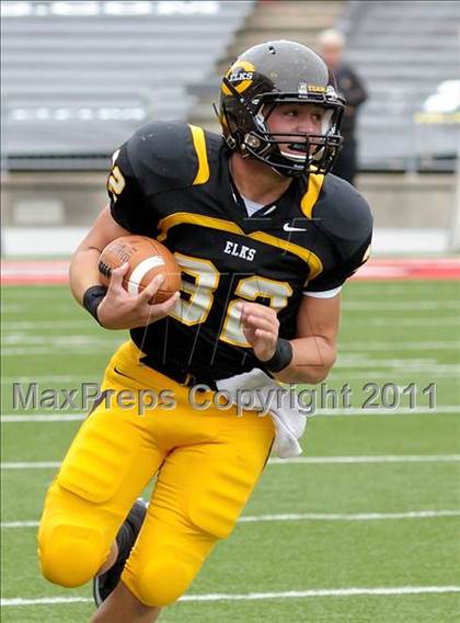 Thumbnail 3 in Indianapolis Cathedral vs. Centerville (Kirk Herbstreit National Kickoff Classic) photogallery.
