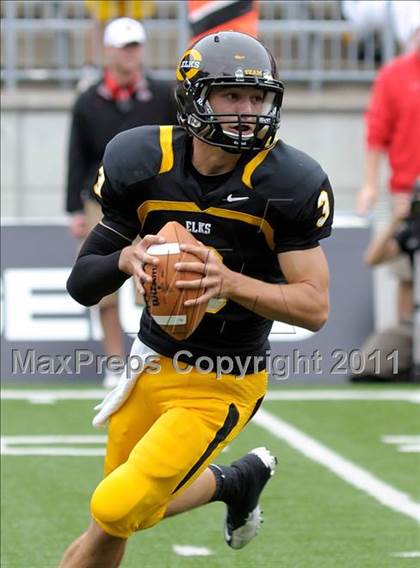 Thumbnail 2 in Indianapolis Cathedral vs. Centerville (Kirk Herbstreit National Kickoff Classic) photogallery.