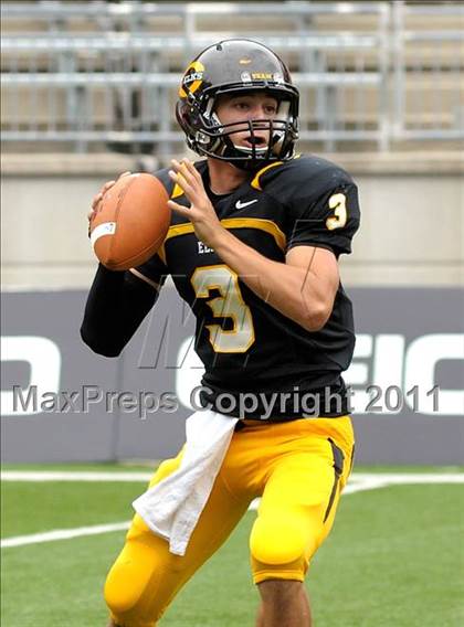 Thumbnail 3 in Indianapolis Cathedral vs. Centerville (Kirk Herbstreit National Kickoff Classic) photogallery.