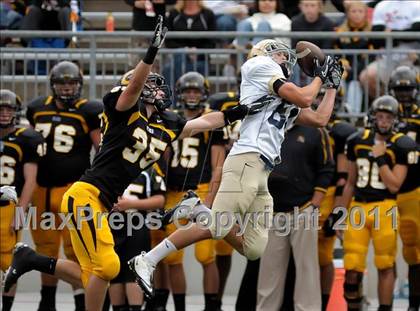 Thumbnail 2 in Indianapolis Cathedral vs. Centerville (Kirk Herbstreit National Kickoff Classic) photogallery.