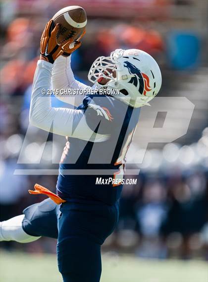 Thumbnail 1 in Cinco Ranch vs Fort Bend Bush (UIL 6A Bi-District Playoff) photogallery.