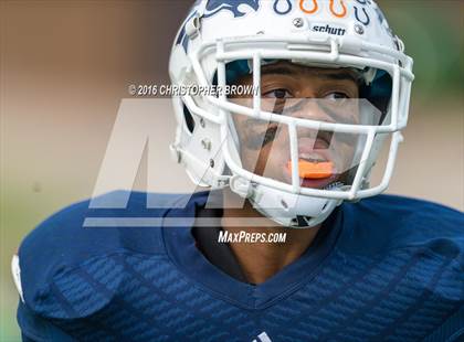 Thumbnail 3 in Cinco Ranch vs Fort Bend Bush (UIL 6A Bi-District Playoff) photogallery.