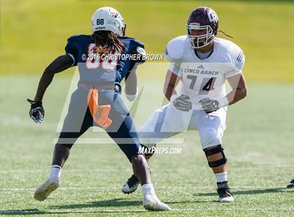 Thumbnail 3 in Cinco Ranch vs Fort Bend Bush (UIL 6A Bi-District Playoff) photogallery.